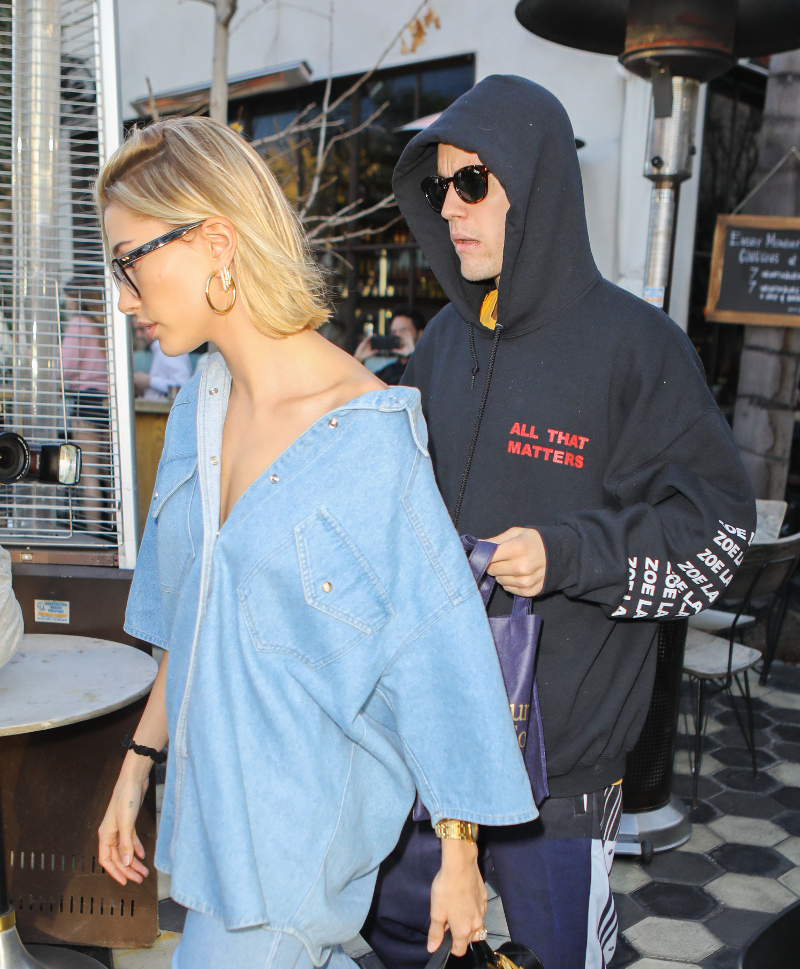 Bieber zwleka ze ślubem. Hailey jest SFRUSTROWANA Bieber zwleka ze ślubem. Hailey jest SFRUSTROWANA