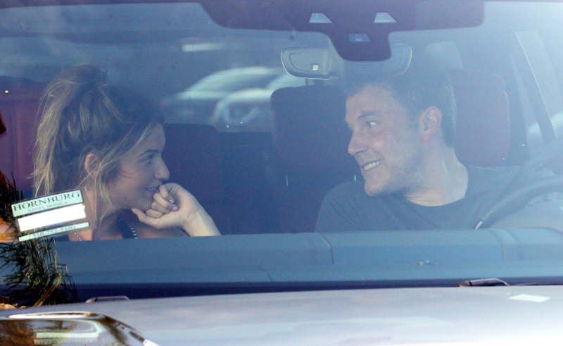 Ben Affleck na czułej randce z 24 lata młodszą gwiazdą PLAYBOYA!