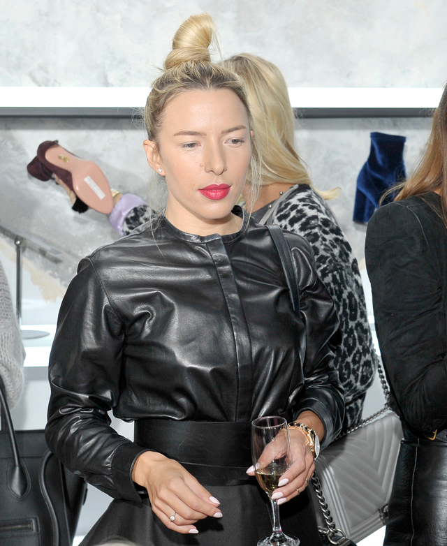 Chodakowska z różańcem na szyi. Fani: Usta od skalpela!