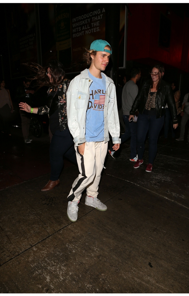 Justin z blondynką spędził noc! Justin z blondynką spędził noc!