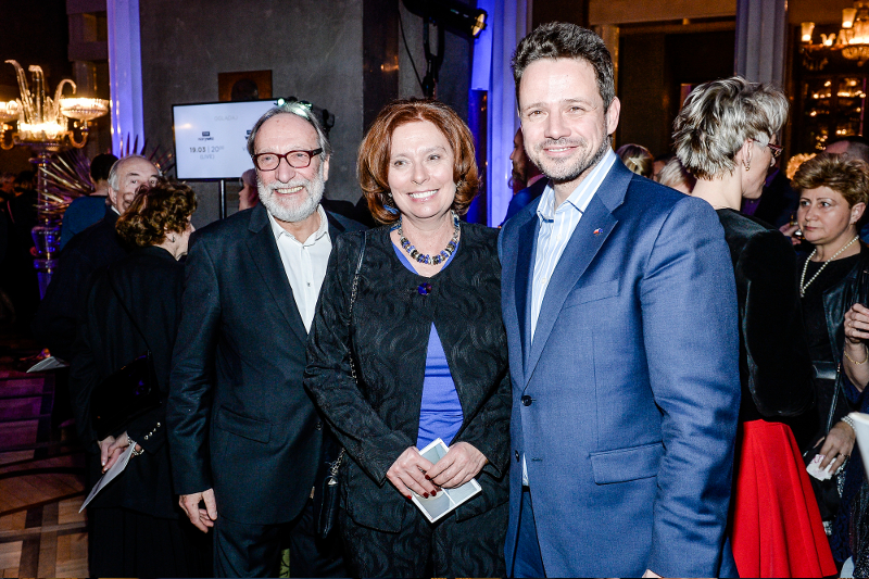 Rafał Trzaskowski jest MILIONEREM! Majątek prezydenta Warszawy PORAŻA!