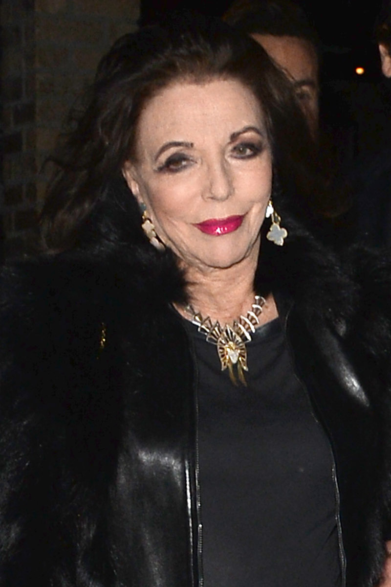 85-letnia Alexis z Dynastii uśmiecha się to paparazzi. Zachwyca formą?