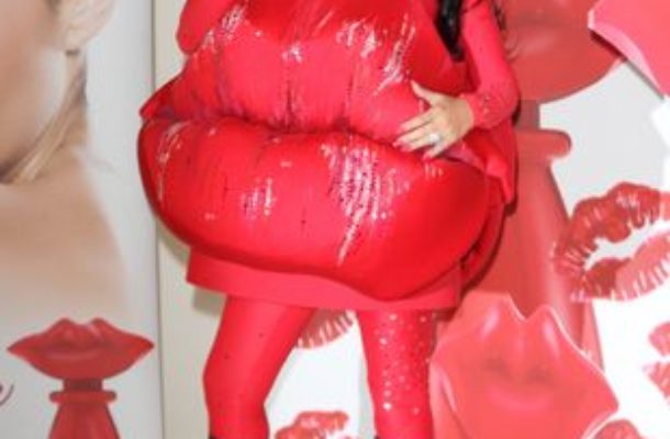 Wielkie usta Katie Price (FOTO)