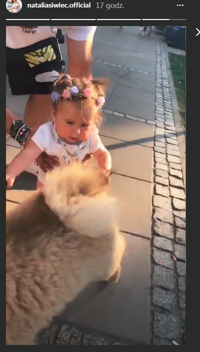 Niebezpieczna zabawa córki Natalii Siwec!. Niebezpieczna zabawa córki Natalii Siwec!.