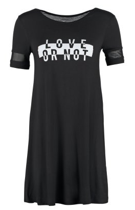 W Zalando sukienki nawet do 50% taniej!