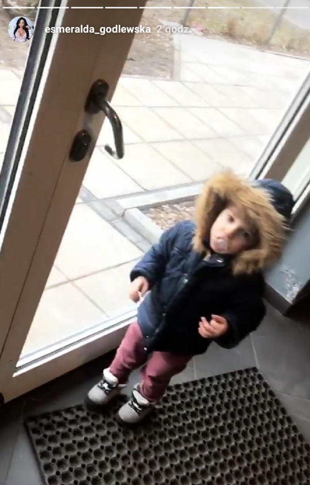 Esmeralda Godlewska ratuje swój wizerunek pokazując SYNA! 