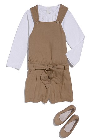 Victoria Beckham wystawi na aukcję ubranka Harper Seven FOTO