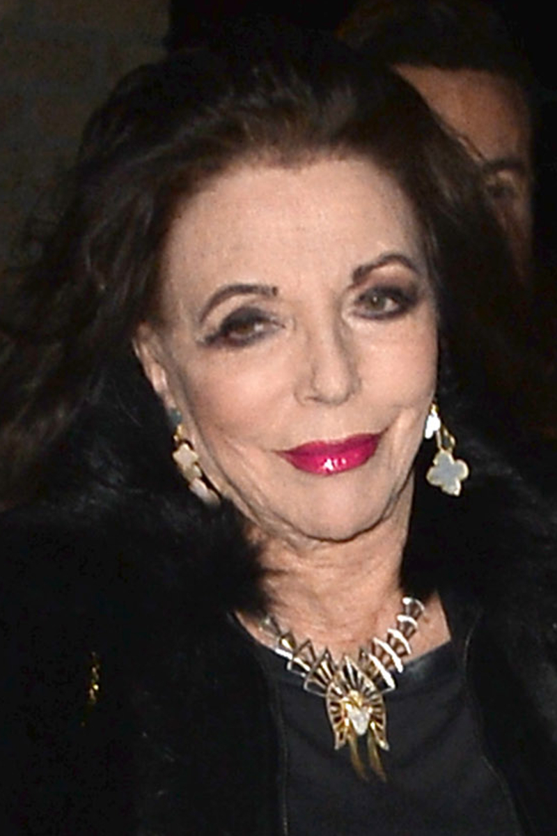 85-letnia Alexis z Dynastii uśmiecha się to paparazzi. Zachwyca formą?