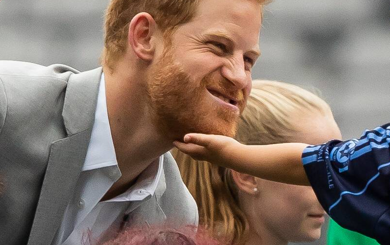 Chłopiec ZACZEPIŁ Meghan Markle! Jej reakcja porusza!