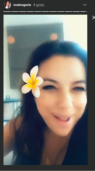 Longoria ŁAPCZYWIE wcina śmietanę. To jej ciążowy przysmak?