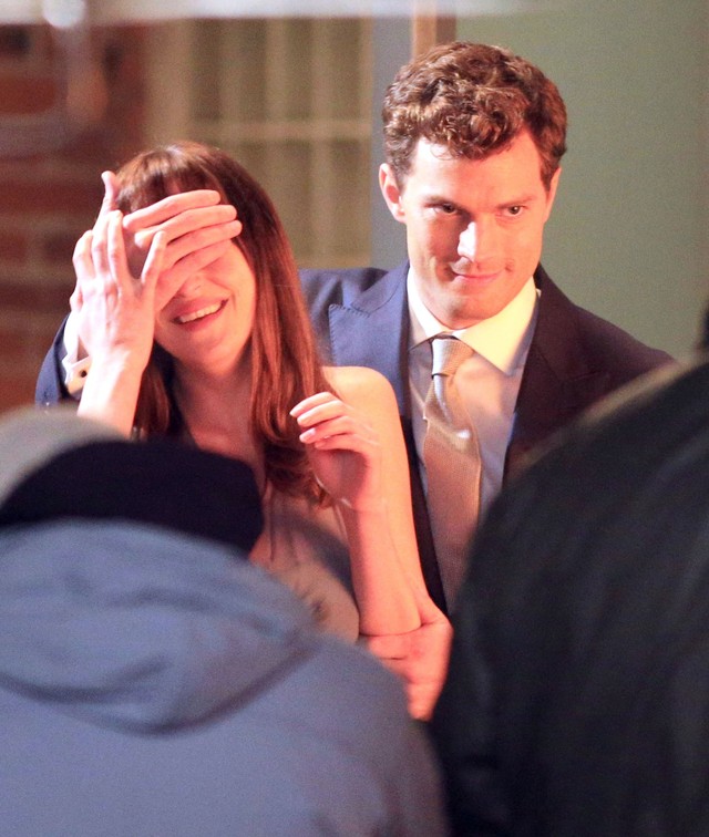 Ile EL James zarobiła na 50 twarzach Greya?