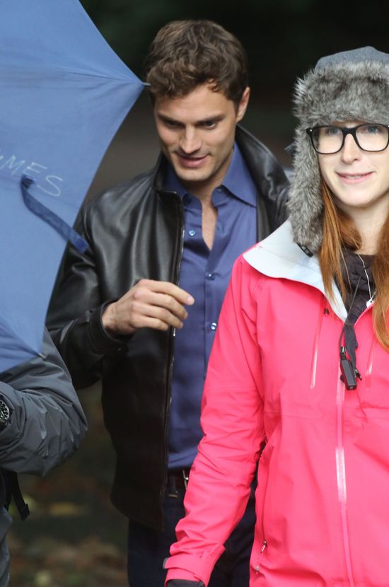 Pan Grey i Anastasia Steel pogrążeni w pocałunku (FOTO)