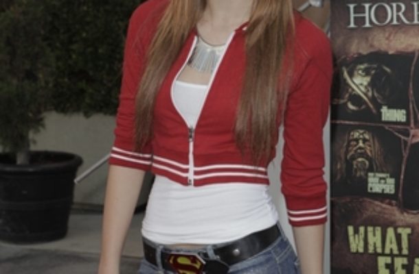Bella Thorne ma świetną figurę! (FOTO)