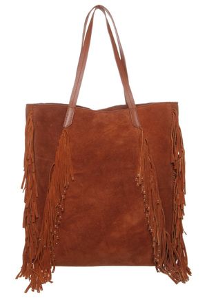 Gwiazdy kochają duże torebki!