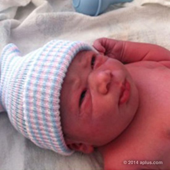 Ashton Kutcher pokazał zdjęcie córeczki! (FOTO)