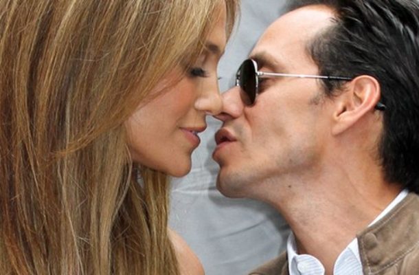 Ciągle zakochana Jennifer Lopez (FOTO)