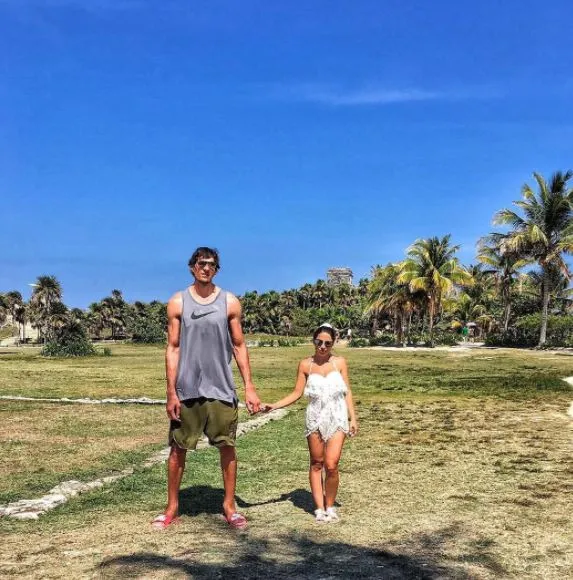 Boban i Milica - para z bardzo dużą różnicą wzrostu Boban i Milica - para z bardzo dużą różnicą wzrostu