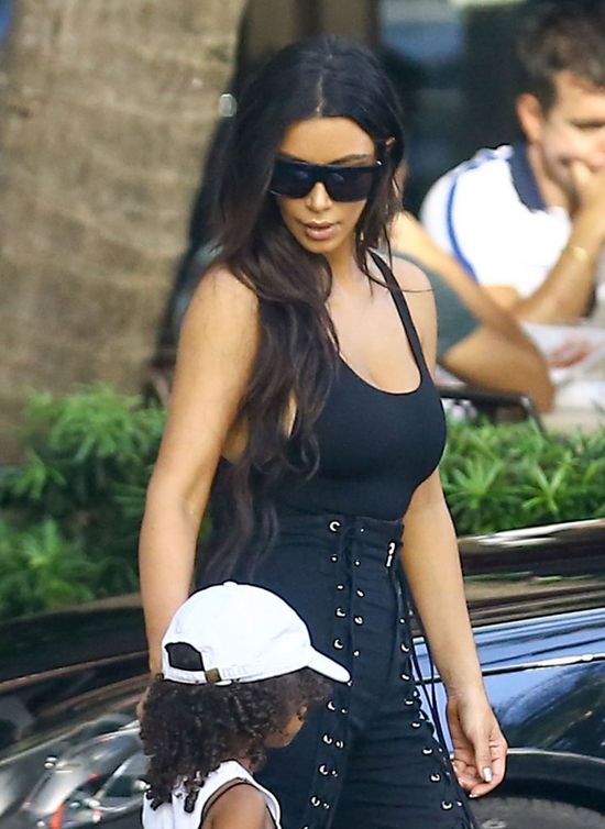 Zaskakujące wieści na temat zdrowia Kim Kardashian Zaskakujące wieści na temat zdrowia Kim Kardashian