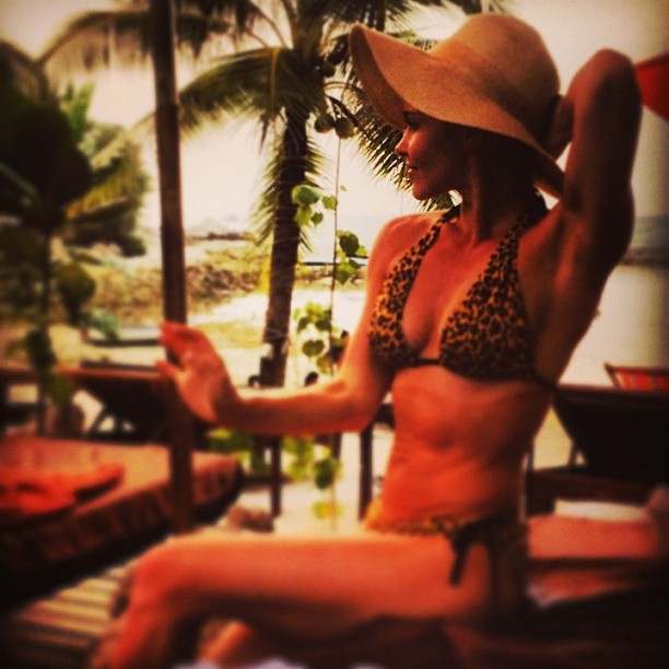 Co Edyta Herbuś zrobiła z brzuchem?! (FOTO)