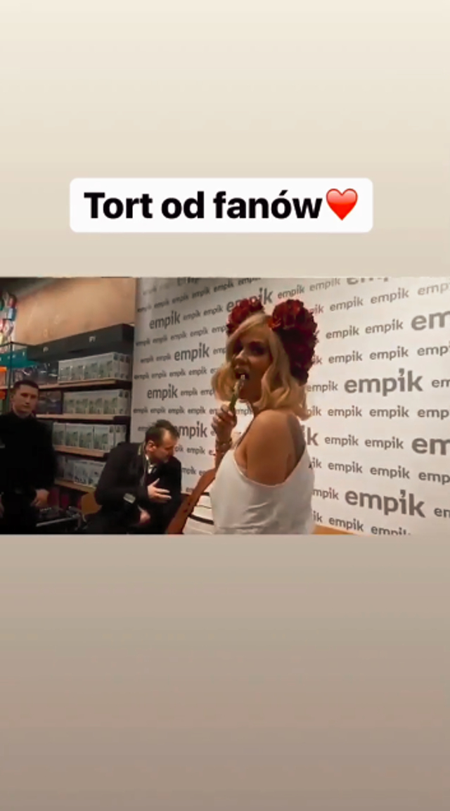 Doda w filtrze psa świętuje 34 urodziny Doda w filtrze psa świętuje 34 urodziny