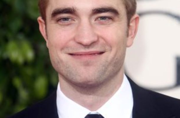 Robert Pattinson ufa Riley Keough
