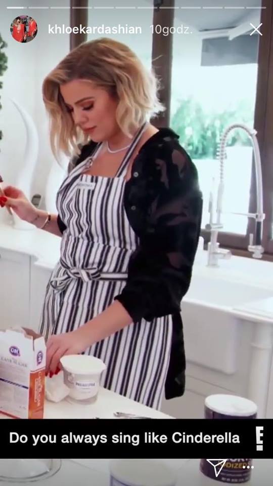 Wszystko jasne! Khloe Kardashian nie jest w stanie ukryć ciążowego brzucha Wszystko jasne! Khloe Kardashian nie jest w stanie ukryć ciążowego brzucha