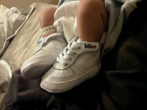 Mamy pierwszą fotkę syna Shakiry i Gerarda Pique! (FOTO)