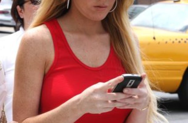 Lindsay Lohan uzależniona od Samanthy Ronson