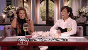 Kris Jenner jest zbyt śmiała w swoim show? Kris Jenner jest zbyt śmiała w swoim show?