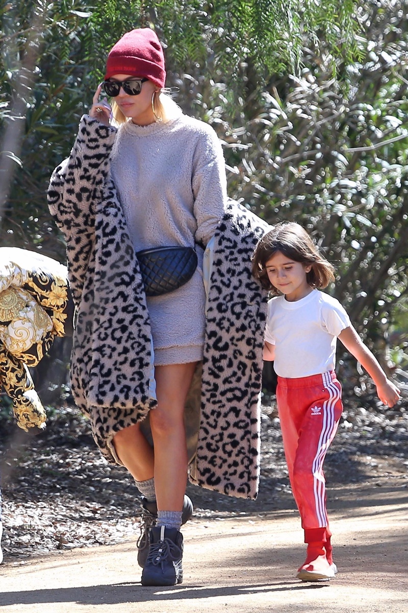 Khloe Kardashian is seen leaving church with her supporting family after her breakup Khloe Kardashian