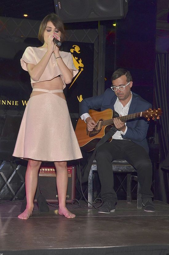 Która polska gwiazda odważyła się na taki strój? FOTO+VIDEO