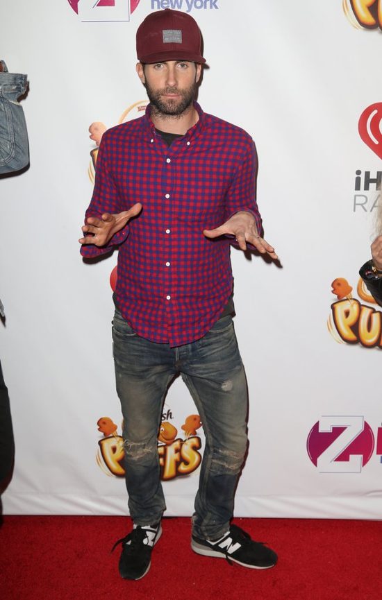 Adam Levine napadnięty przez antyfana [VIDEO]