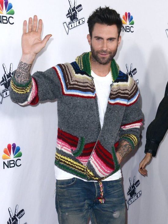 Adam Levine napadnięty przez antyfana [VIDEO]