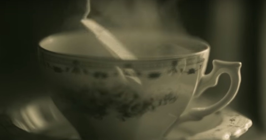 Internet śmieje się z teledysku Adele (AUDIO)