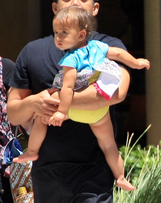 Adriana Lima w pogoni za córeczką (FOTO)