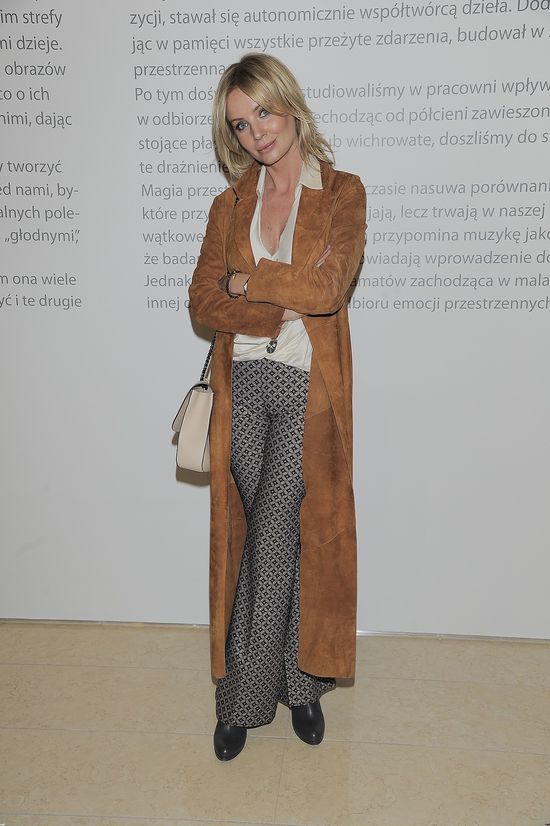 HIT! Agnieszka Szulim kręci bioderkami HIT! Agnieszka Szulim kręci bioderkami