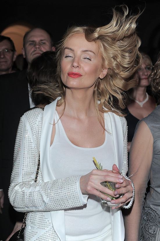 Zakręcona Agnieszka Szulim (FOTO)