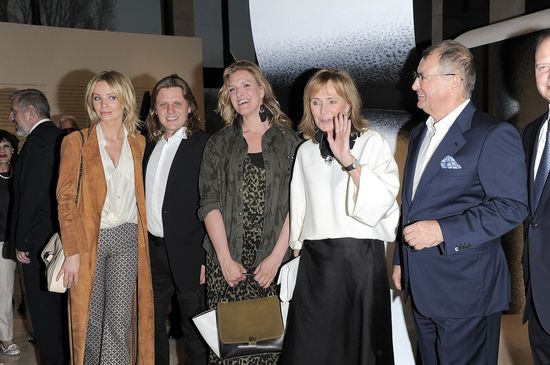 Agnieszka Szulim pozuje z całą rodziną Staraka (FOTO)