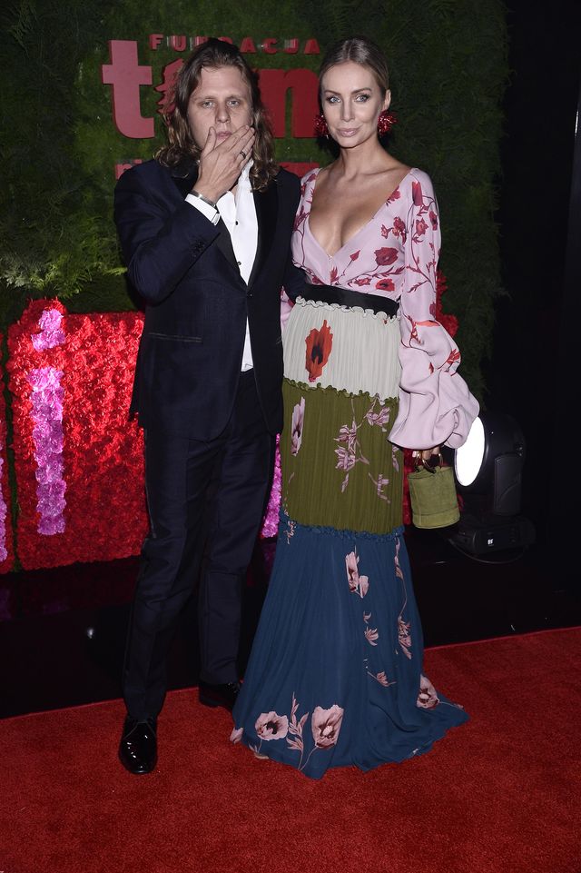 Biust Agnieszki Woźniak-Starak przyćmił jej całą stylizację (ZDJĘCIA)