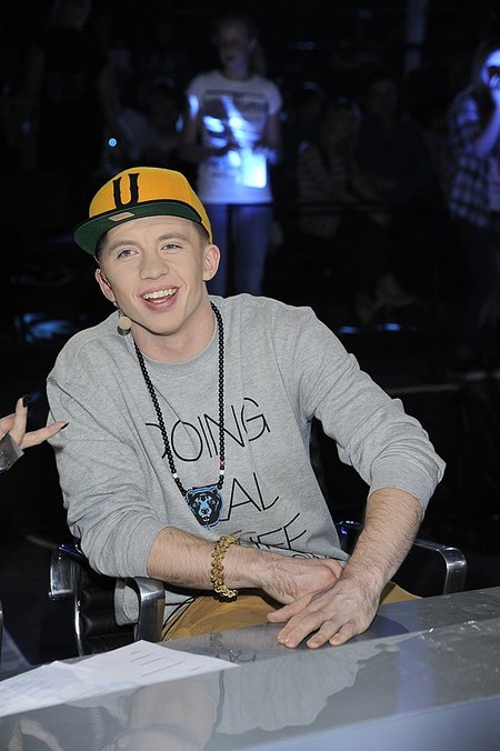 Alan Andersz ubiera się jak Justin Bieber (FOTO)