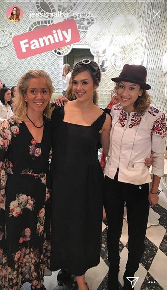 Jessica Alba urządziła baby shower (ZDJĘCIA) Jessica Alba urządziła baby shower (ZDJĘCIA)