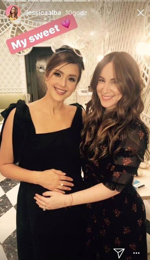 Jessica Alba urządziła baby shower (ZDJĘCIA) Jessica Alba urządziła baby shower (ZDJĘCIA)