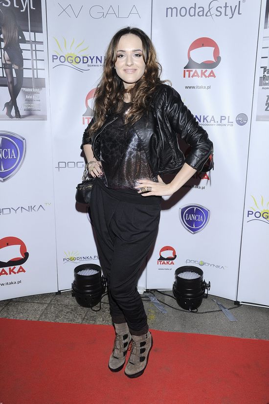 Sobowtórka Mariny ponownie wkracza do akcji (VIDEO)