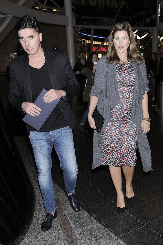 Ciężarna Kisio z partnerem na salonach (FOTO)