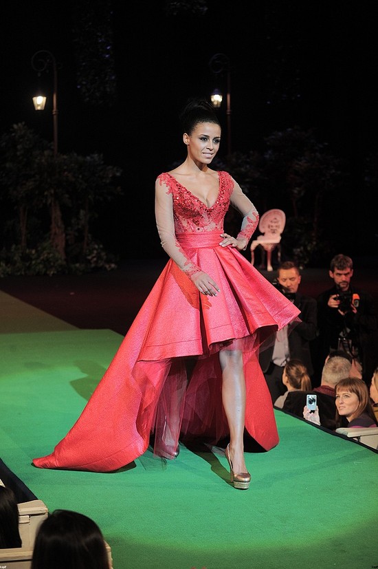 Cóż za biust! Ola Szwed wodzi na pokuszenie (FOTO)