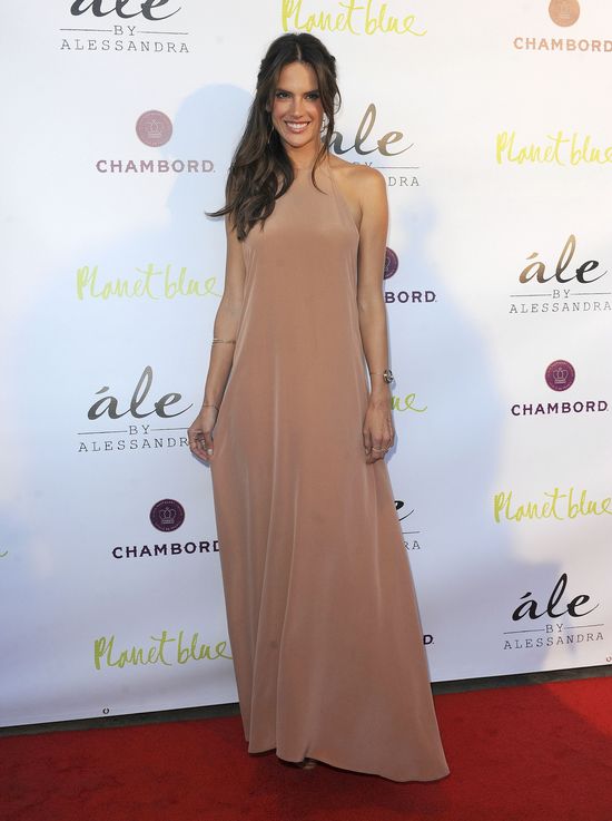 Alessandra Ambrosio ubiera Vanessę Hudgens? (FOTO)