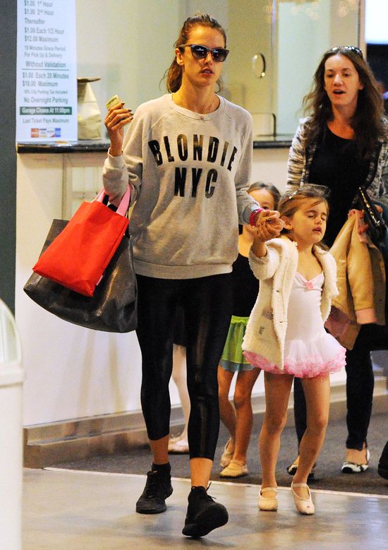 Poznajecie tę małą baletnicę? (FOTO)