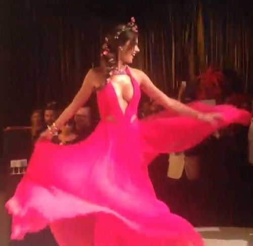 Gdzie się podział nowy biust Alessandry Ambrosio? (FOTO) Gdzie się podział nowy biust Alessandry Ambrosio? (FOTO)