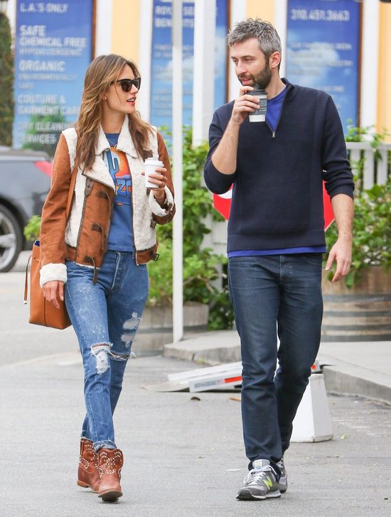 Bez filtra jej włosy wyglądają marnie (FOTO) Bez filtra jej włosy wyglądają marnie (FOTO)