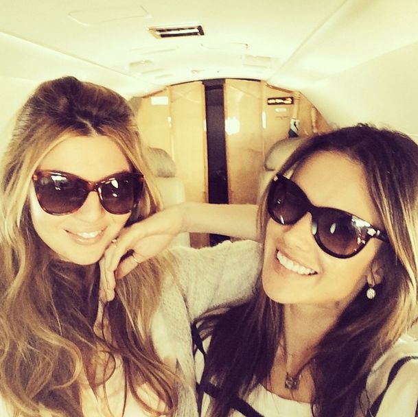 Co powiecie na Alessandrę Ambrosio topless? (FOTO)